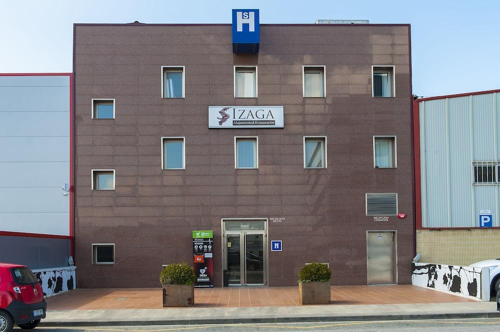 Iraipe Izaga Hostal Noain Bagian luar foto